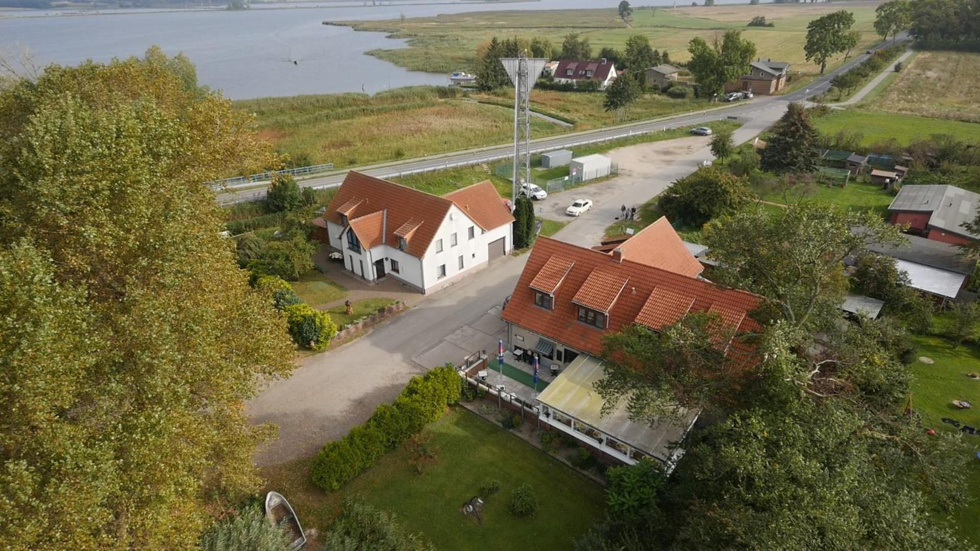 Haus Kathrin Hotel Zecherin Exterior photo